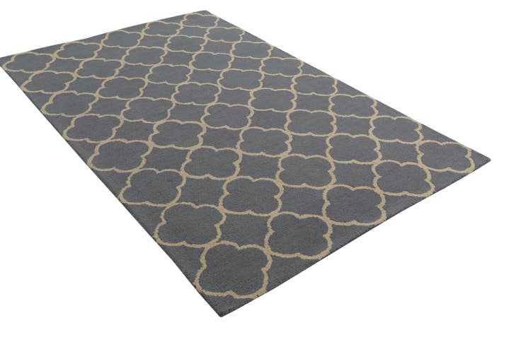 Detail image of 5' x 8' Luna Wool Rug
