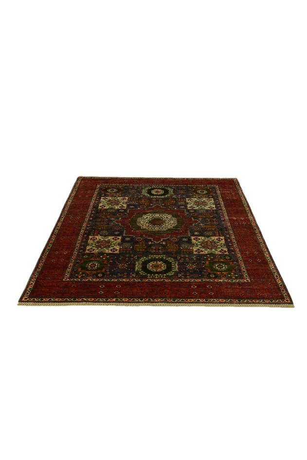 Detail image of 5' 1 x 6' 9 Hand Knotted Mamluk Ziegler Rug