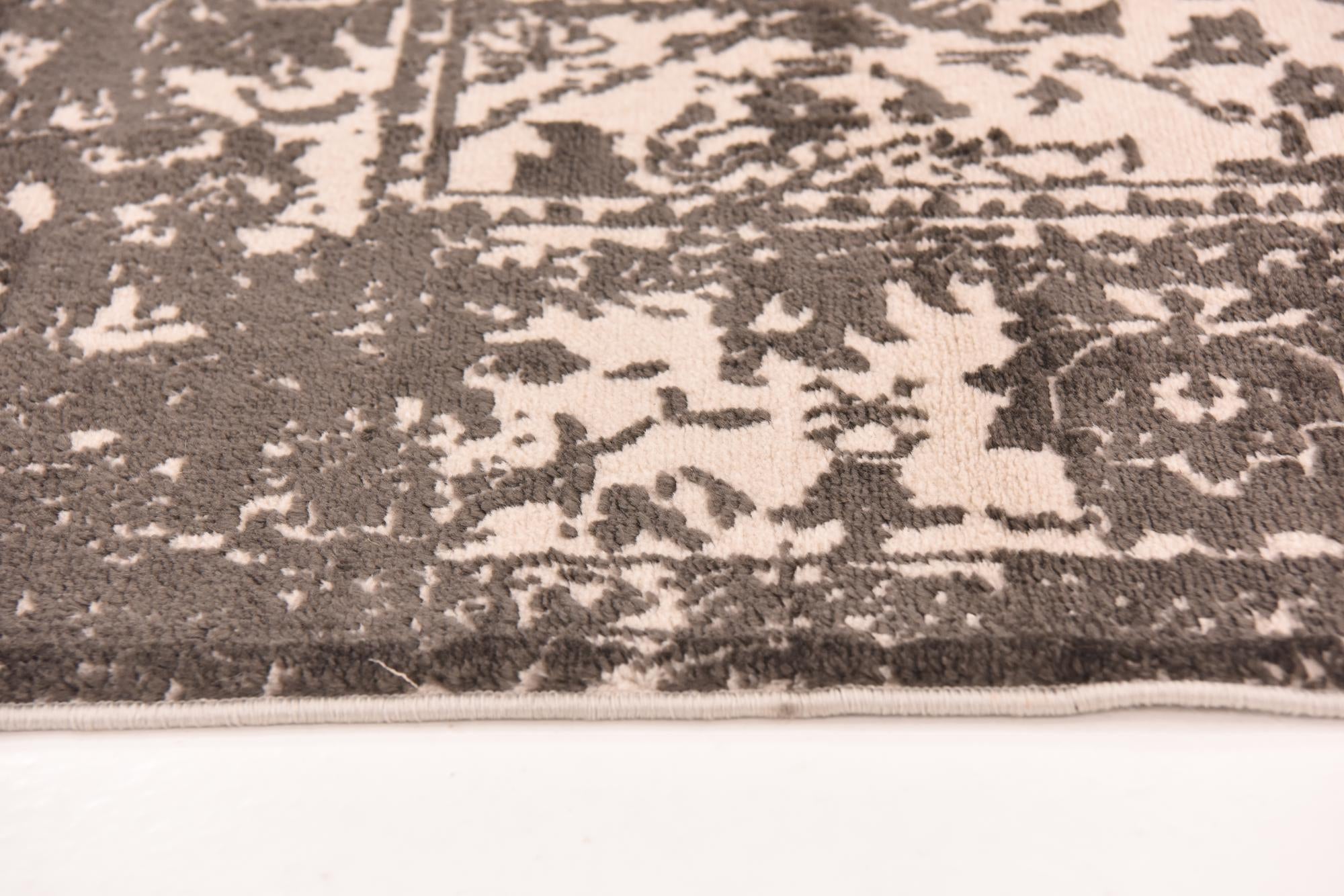 5' x 7' 10 Modern Classical Rug