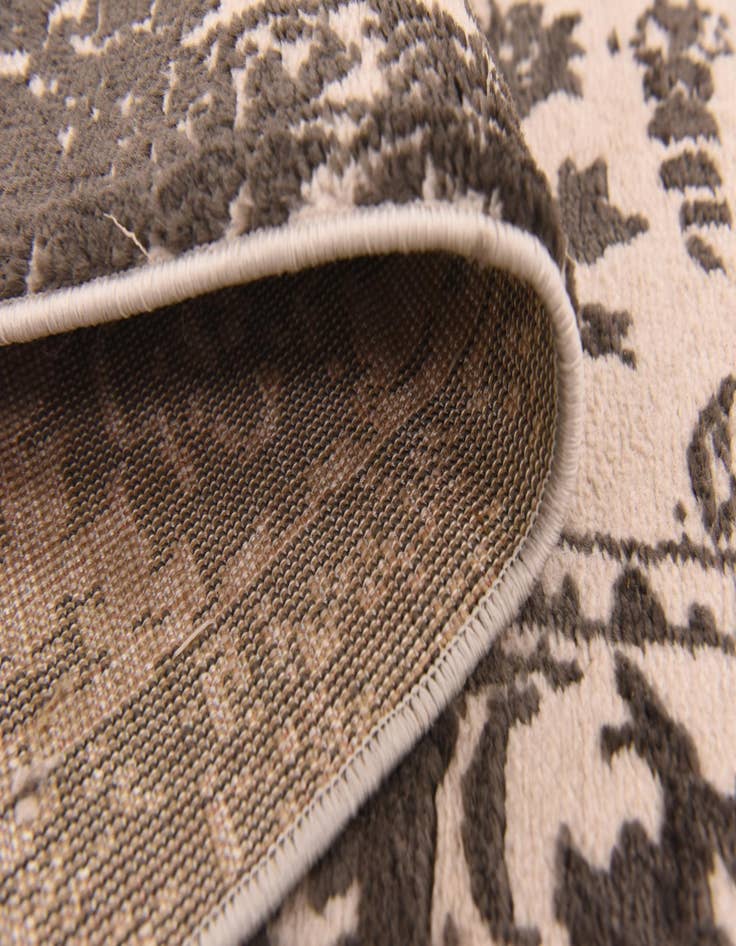 Detail image of 5' x 7' 10 Modern Classical Rug