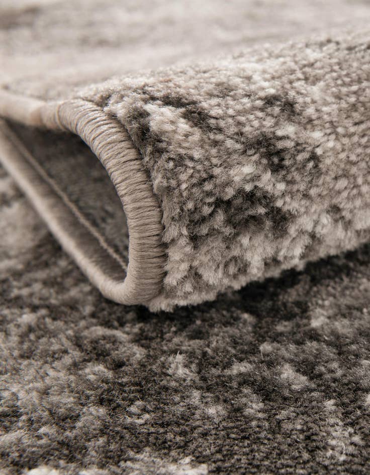 Detail image of 7' x 10' Monaco Rug