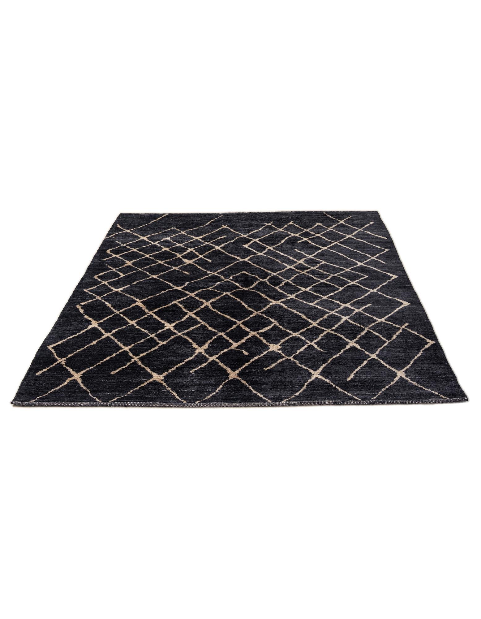 5' 9 x 7' 9 Hand Knotted Moroccan Wool Rug