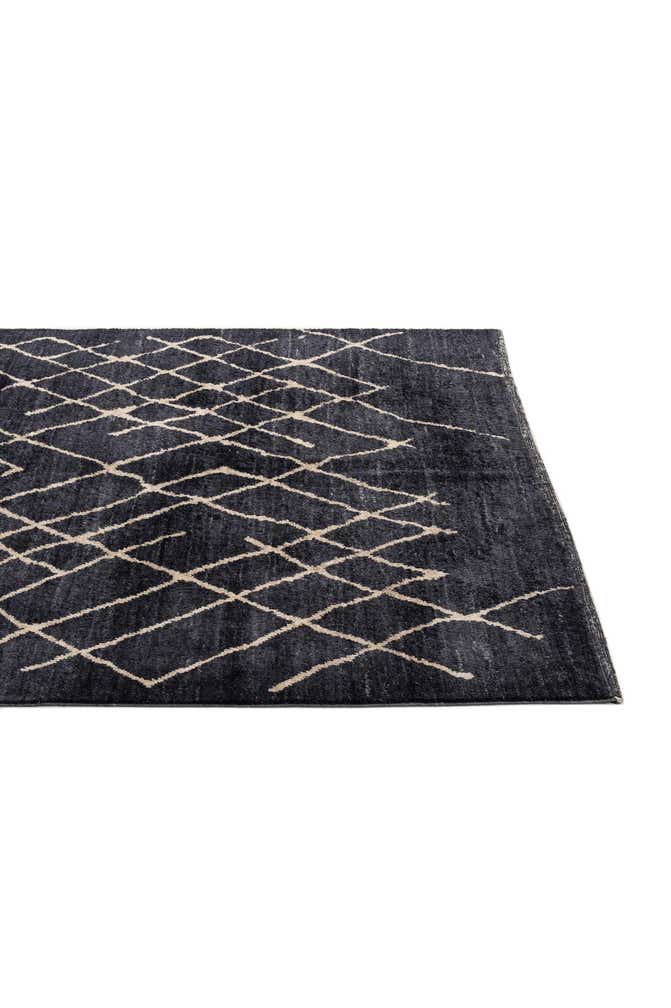 5' 9 x 7' 9 Hand Knotted Moroccan Wool Rug
