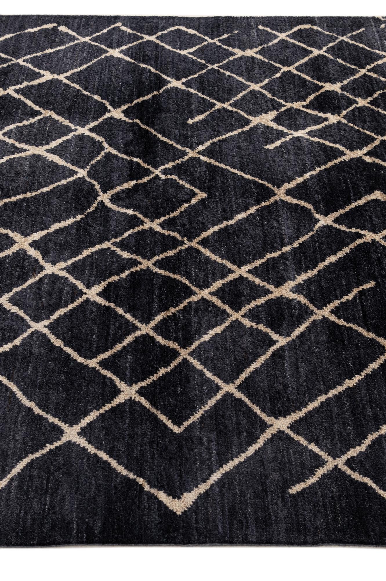 5' 9 x 7' 9 Hand Knotted Moroccan Wool Rug