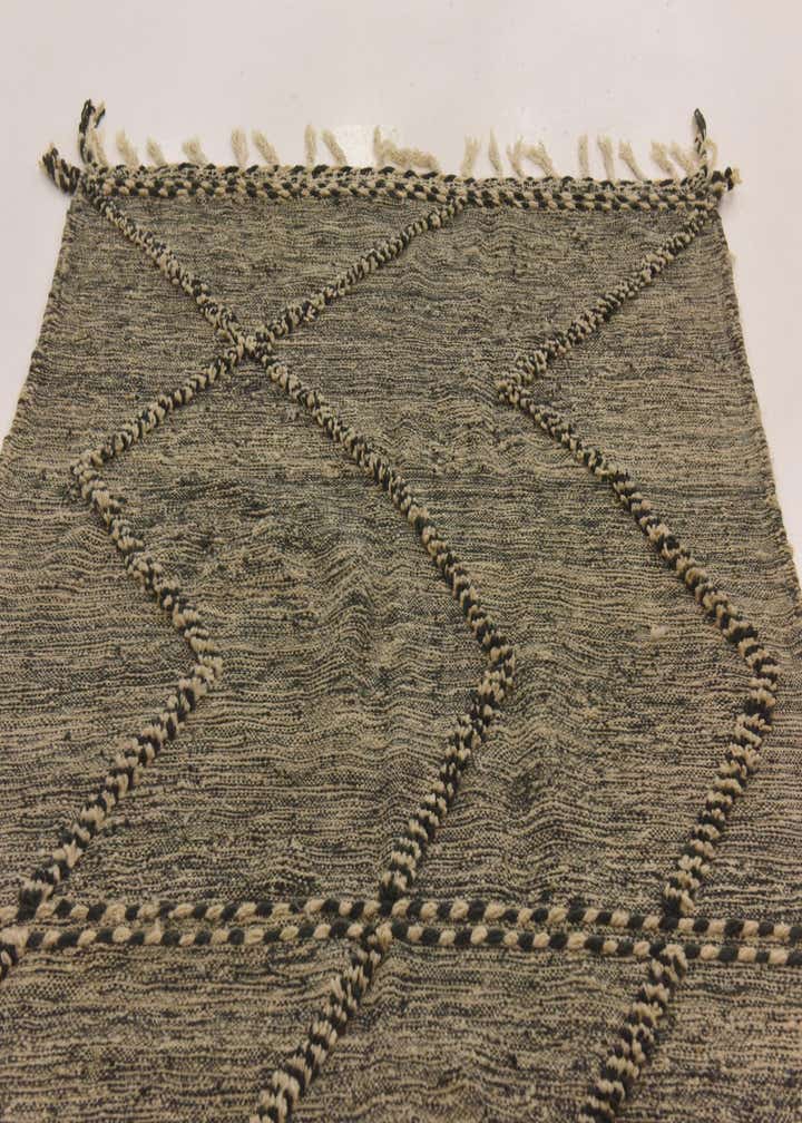 4' 11 x 8' 4 Hand Knotted Moroccan Wool Rug