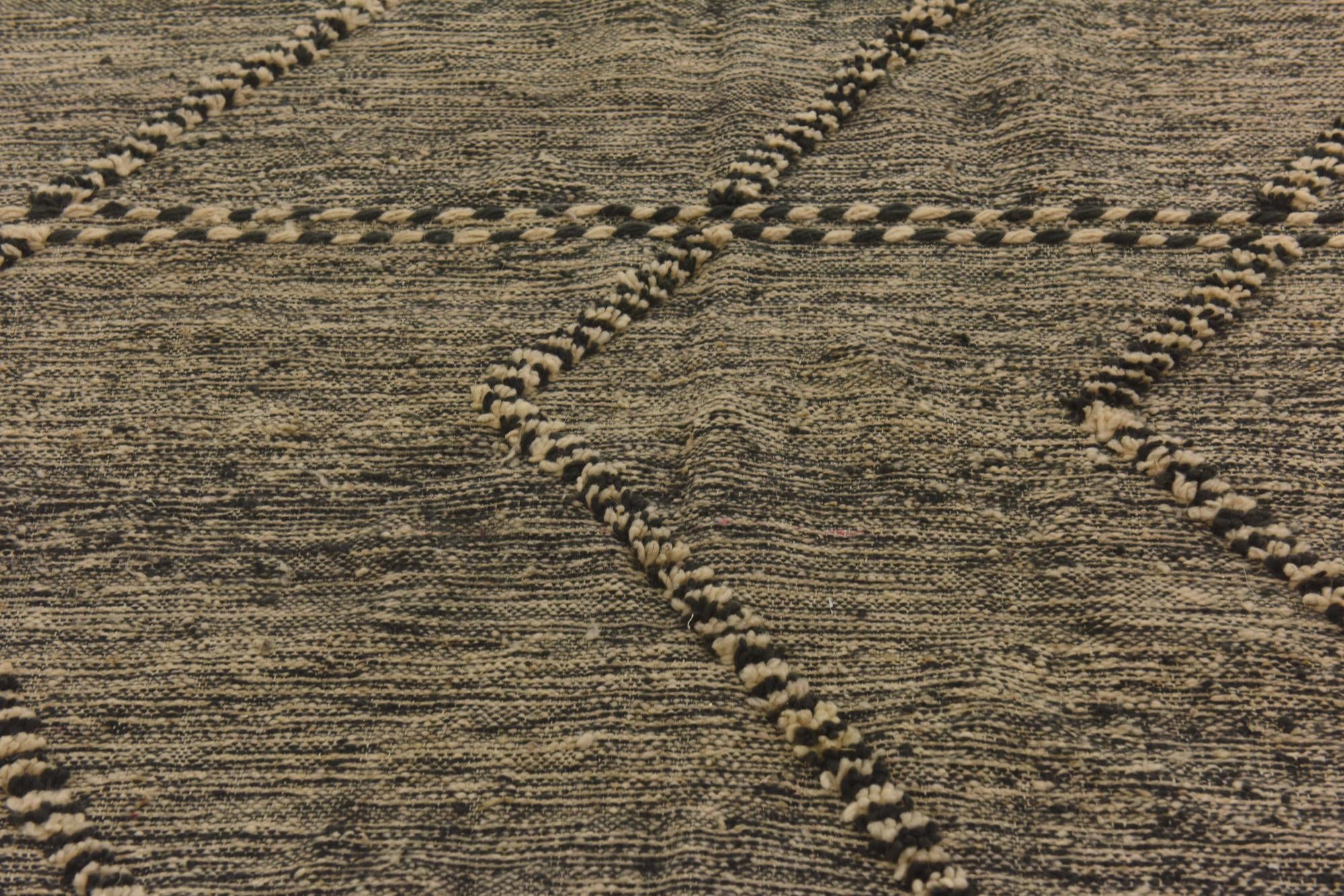 4' 11 x 8' 4 Hand Knotted Moroccan Wool Rug