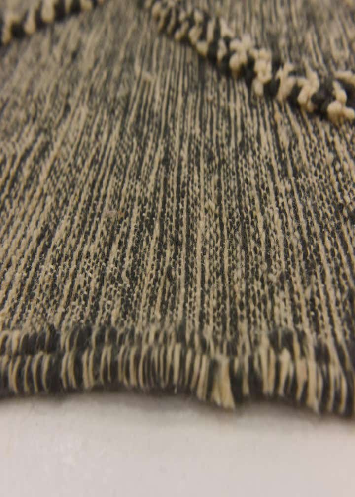 4' 11 x 8' 4 Hand Knotted Moroccan Wool Rug