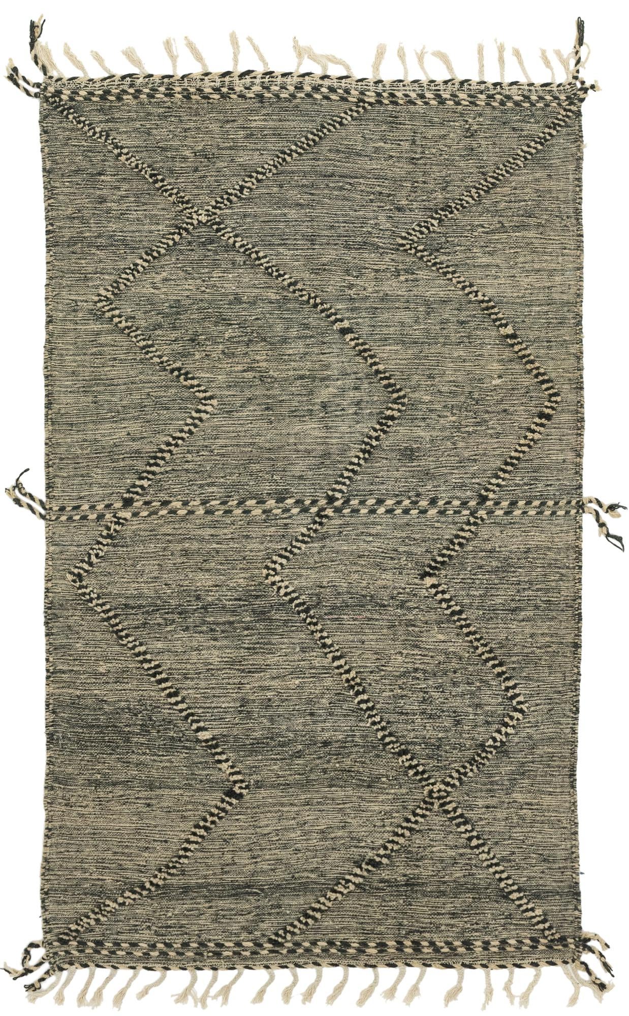 4' 11 x 8' 4 Hand Knotted Moroccan Wool Rug