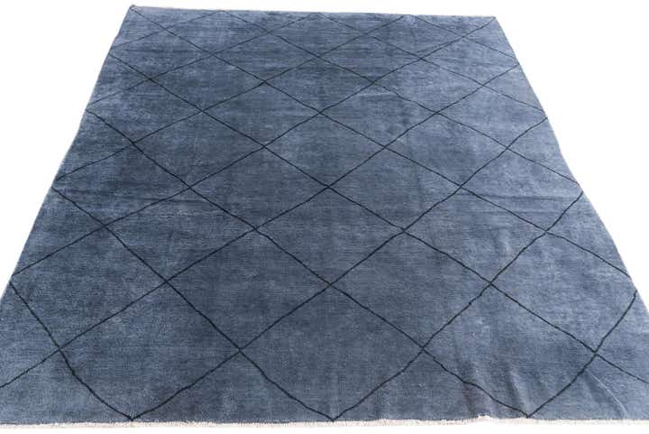 7' 9 x 9' 10 Hand Knotted Moroccan Wool Rug