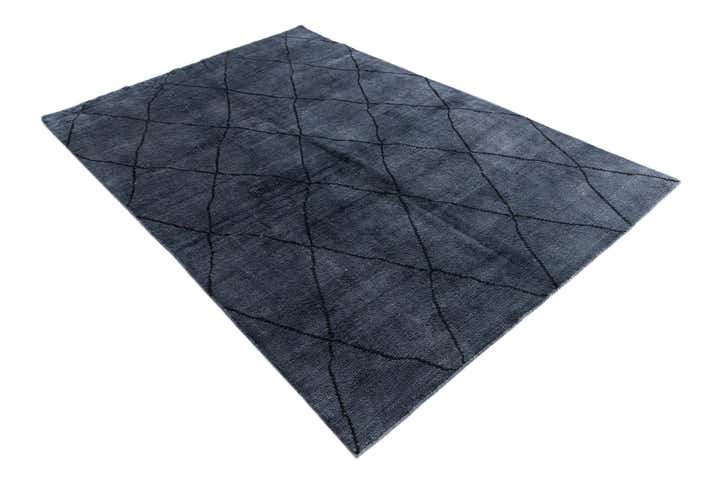 5' 6 x 8' 2 Hand Knotted Moroccan Wool Rug