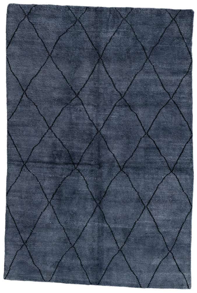 5' 6 x 8' 2 Hand Knotted Moroccan Wool Rug