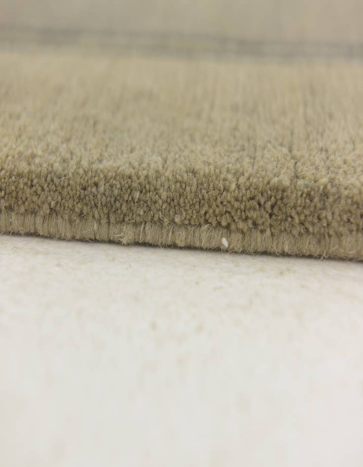 Detail image of 4' x 5' 10 Hand Knotted Nepal Wool Rug