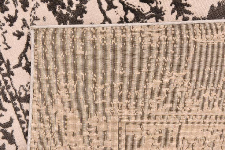 Detail image of 5' x 7' 10 New Vintage Rug