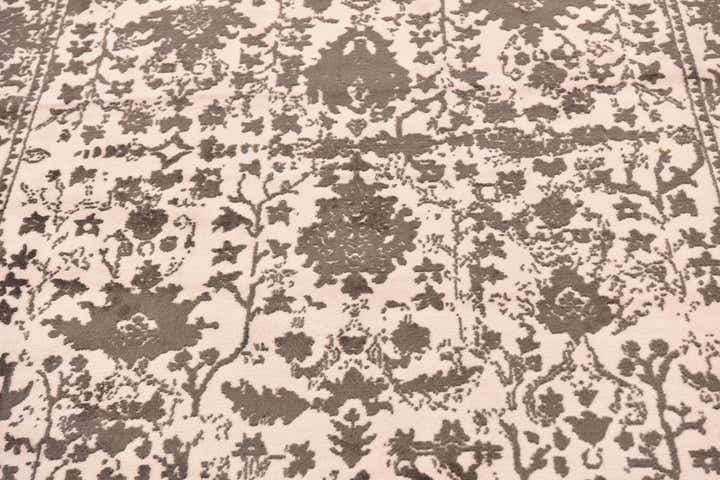 5' x 7' 10 New Vintage Rug