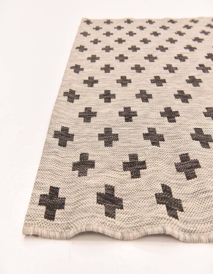Detail image of 4' x 5' 6 Easy-Clean Modern Indoor / Outdoor Rug