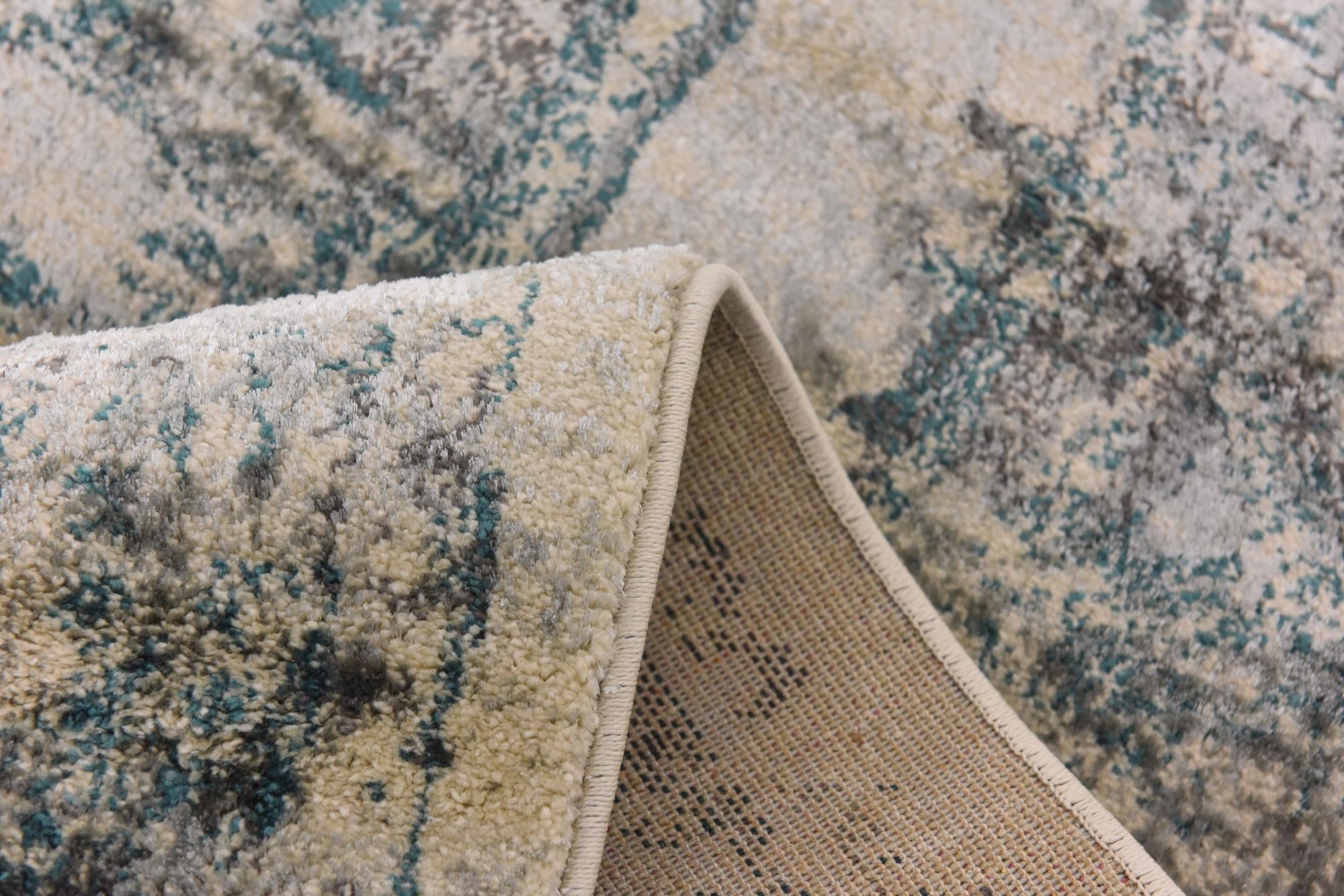 5' 3 x 7' 5 Palazzo Rug