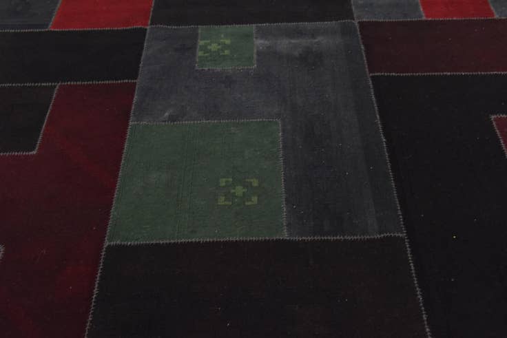 Detail image of 7' 3 x 10' Hand Woven Patchwork Wool Rug