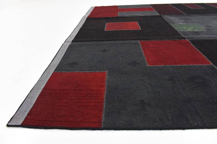 Detail image of 7' 3 x 10' Hand Woven Patchwork Wool Rug