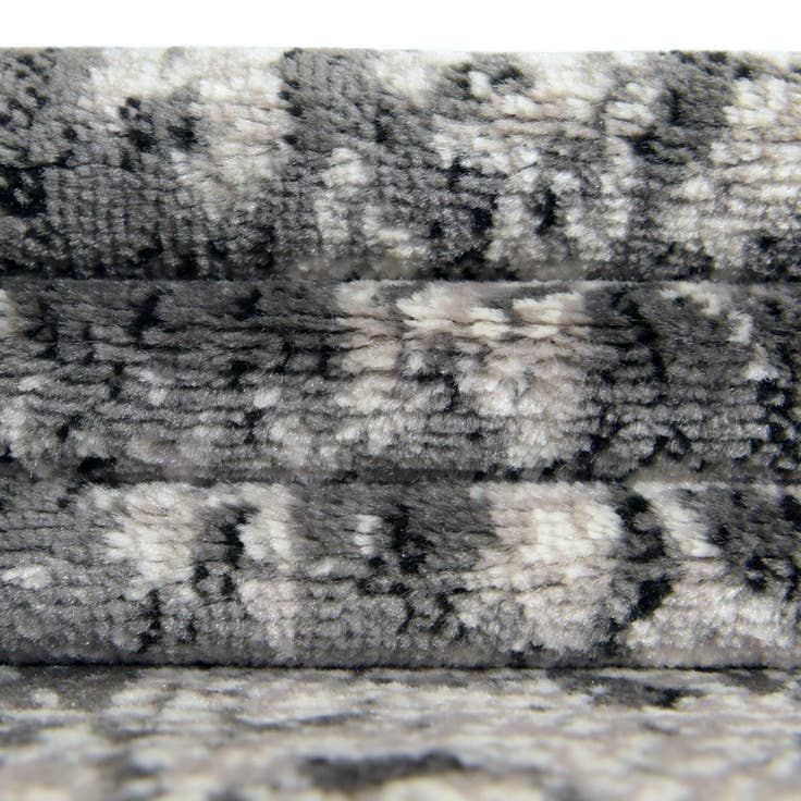Detail image of 5' x 8' Sydney Rug