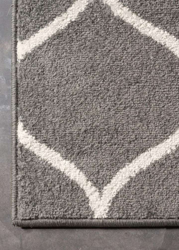 9' x 12' Trellis Frieze Rug