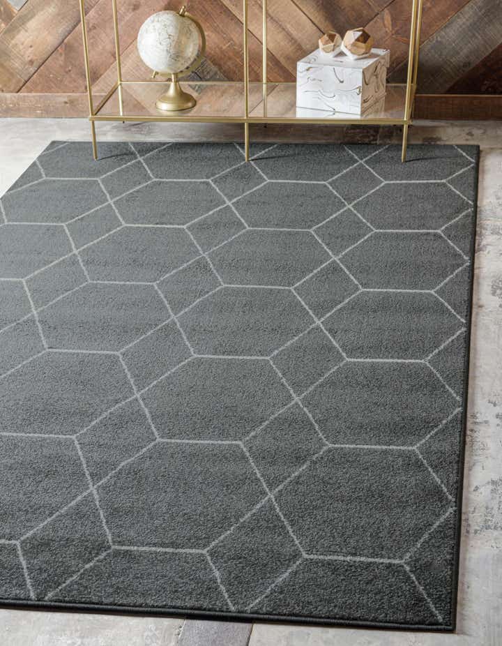 7' 10 x 11' Trellis Frieze Rug