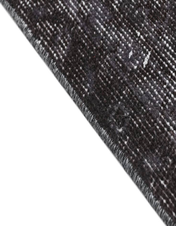 Detail image of 5' 7 x 9' 10 Ultra Vintage Wool Rug