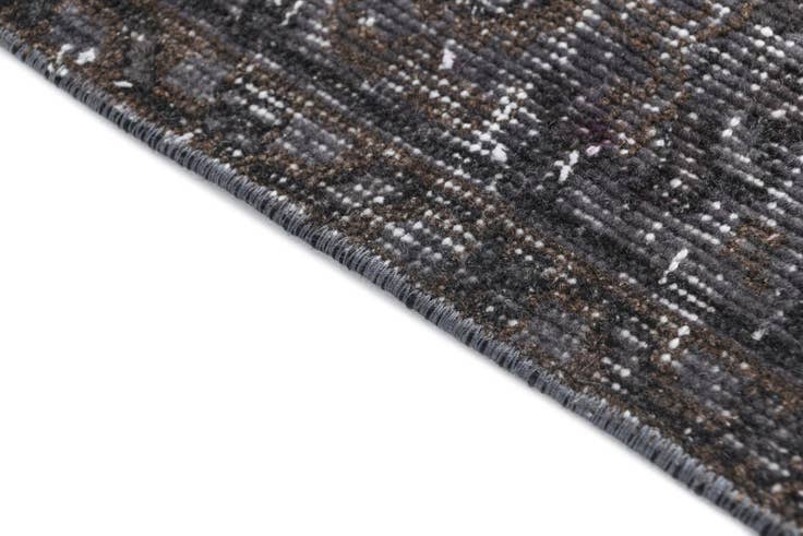 Detail image of 5' 6 x 9' 1 Ultra Vintage Wool Rug
