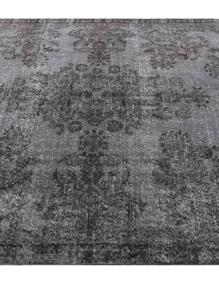 Detail image of 6' 5 x 10' Ultra Vintage Wool Rug