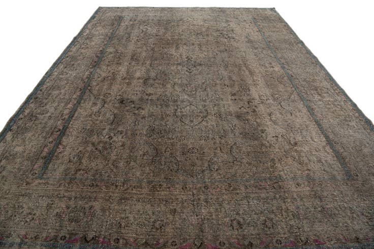 Detail image of 9' 6 x 12' 8 Hand Knotted Ultra Vintage Persian Wool Rug