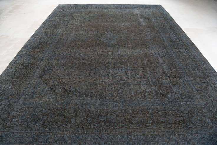 Detail image of 9' 6 x 12' 4 Hand Knotted Ultra Vintage Persian Wool Rug