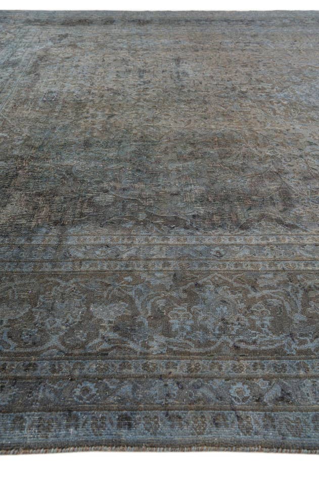 Detail image of 9' 6 x 12' 4 Hand Knotted Ultra Vintage Persian Wool Rug