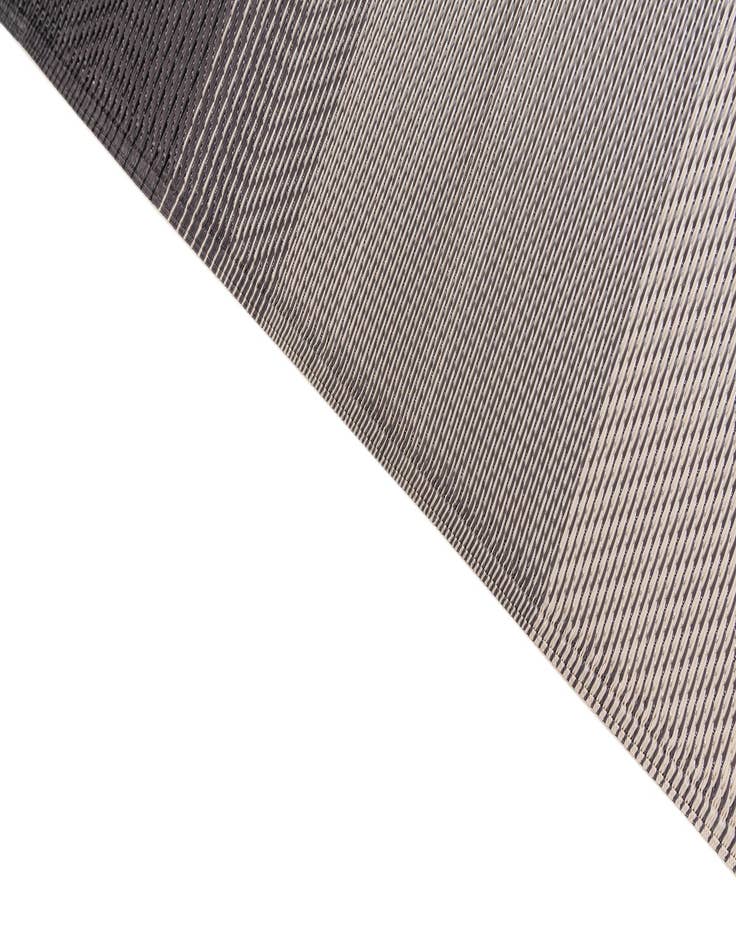 Detail image of 4' x 6' Easy-Clean Vista Breeze Indoor / Outdoor Rug