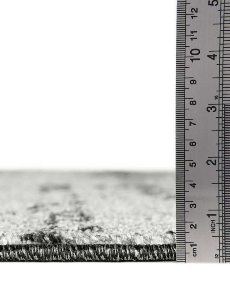 Detail image of 4' x 4' Angelica Round Rug