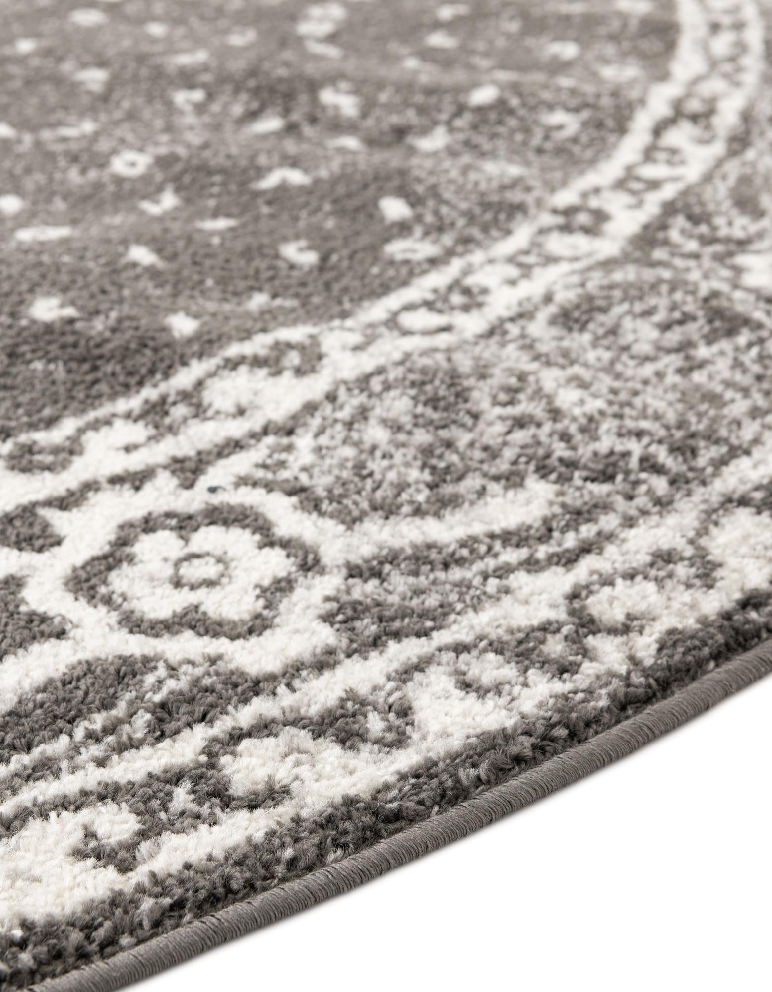 5' 3 x 5' 3 Bexley Round Rug