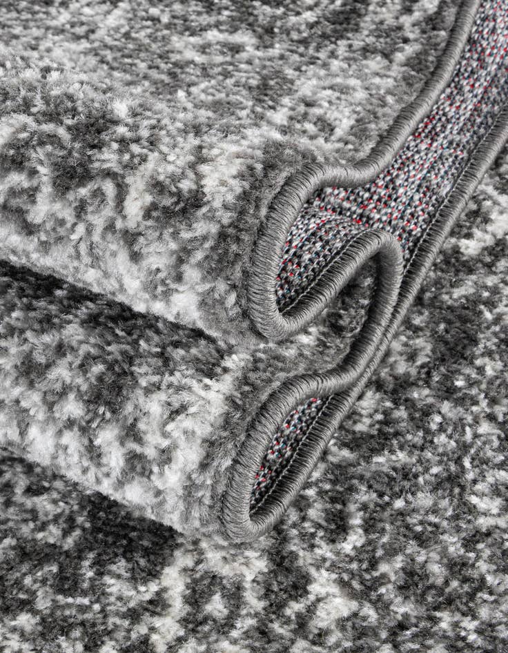 Detail image of 7' 10 x 7' 10 Dover Round Rug