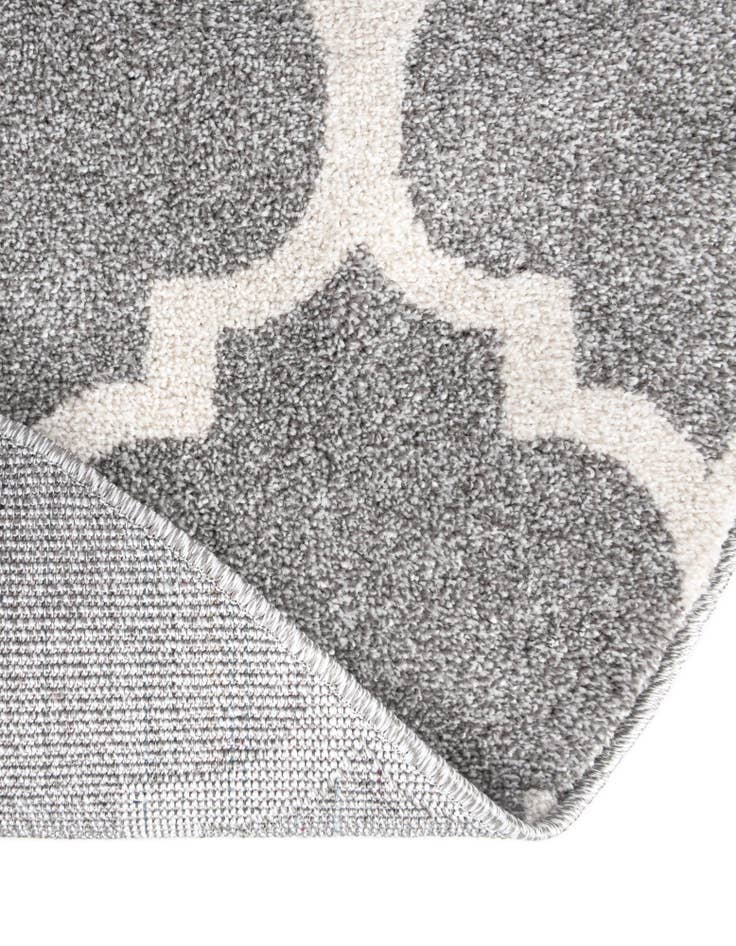 Detail image of 10' x 10' Lattice Round Rug