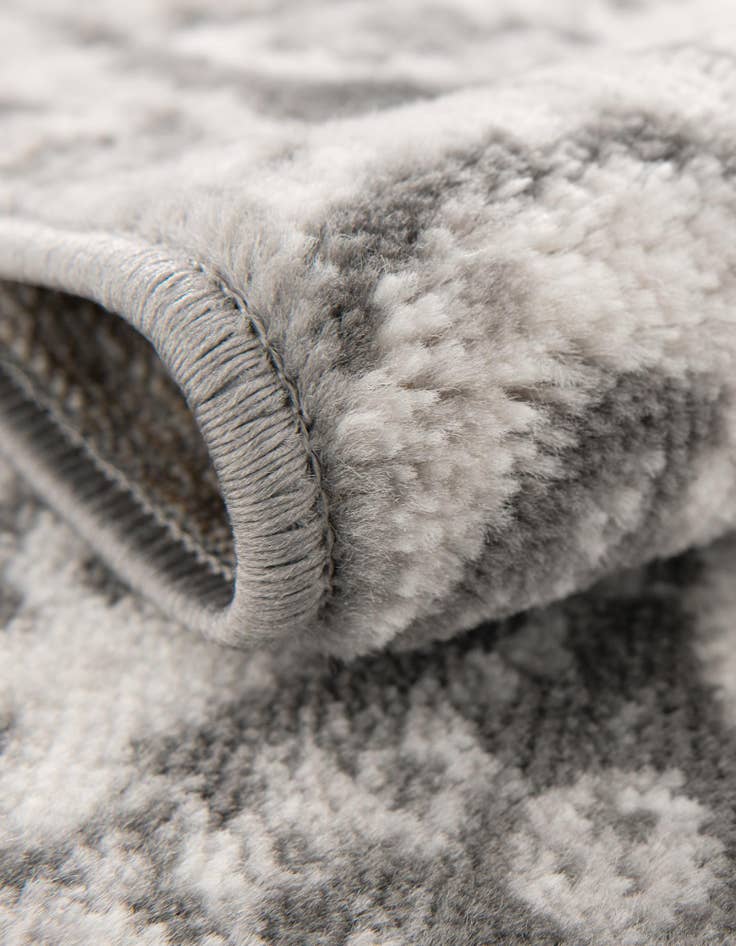 Detail image of 7' x 7' Monaco Round Rug