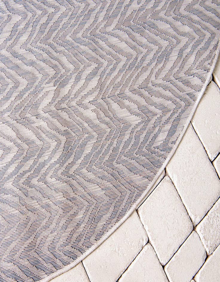 Detail image of 8' x 8'  Washable Oasis Indoor / Outdoor Round Rug