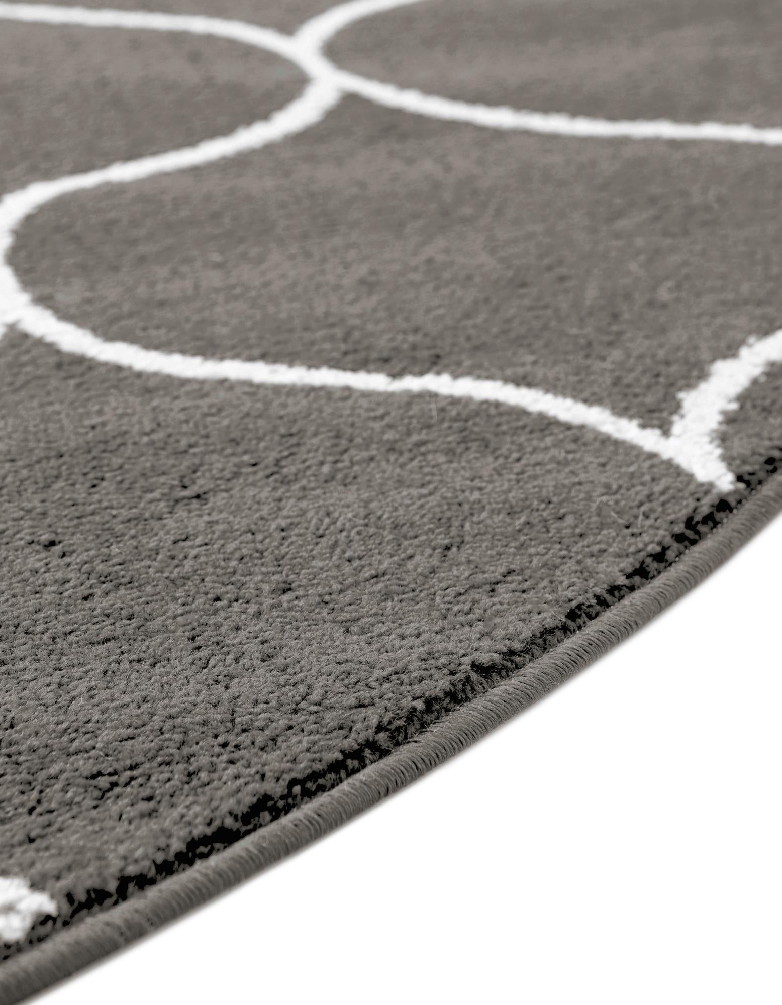 5' 3 x 5' 3 Trellis Frieze Round Rug