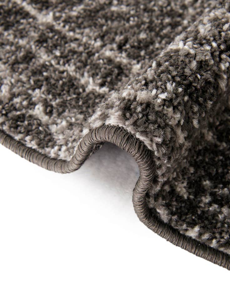 Detail image of 2' x 7' Bexley Runner Rug