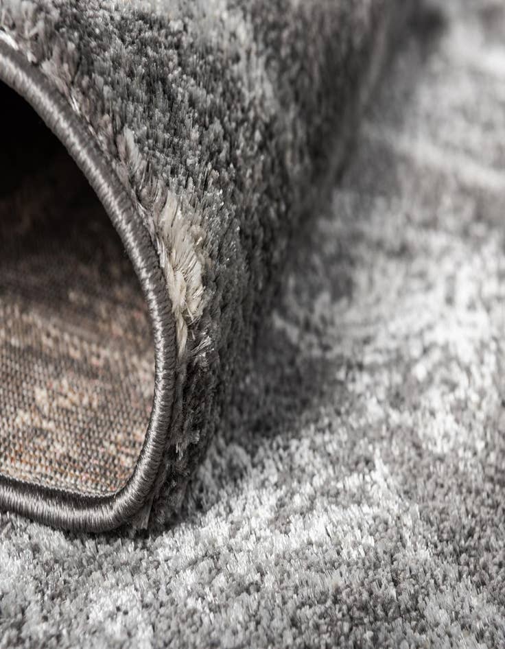 Detail image of 2' 2 x 6' Delilah Runner Rug