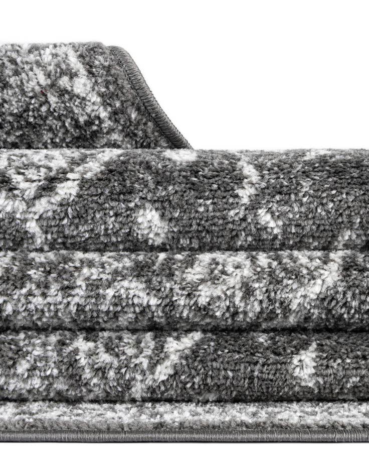 Detail image of 2' x 6' 7 Dover Runner Rug