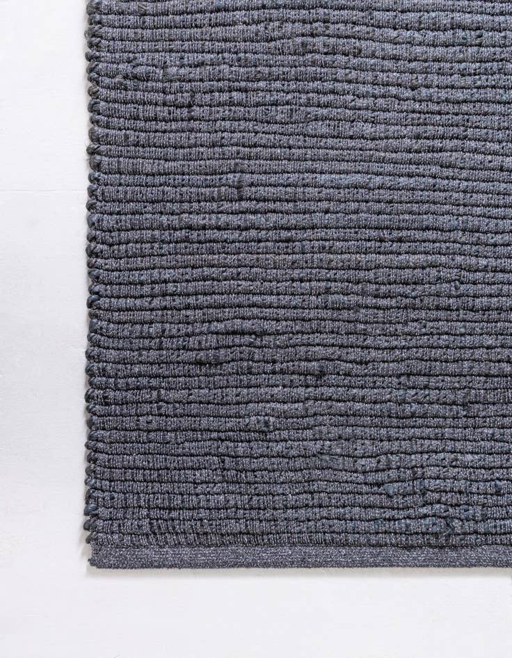 Detail image of 2' 6 x 6' Hand Woven Gilded Jute Runner Rug