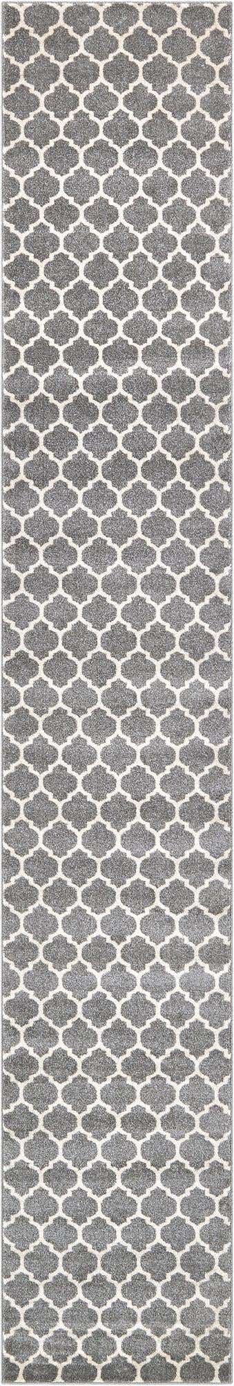 2' 7 x 16' 5 Lattice Runner Rug