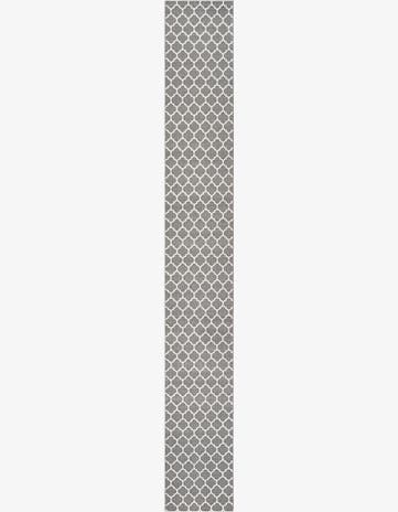 2' 7 x 19' 8 Lattice Runner Rug