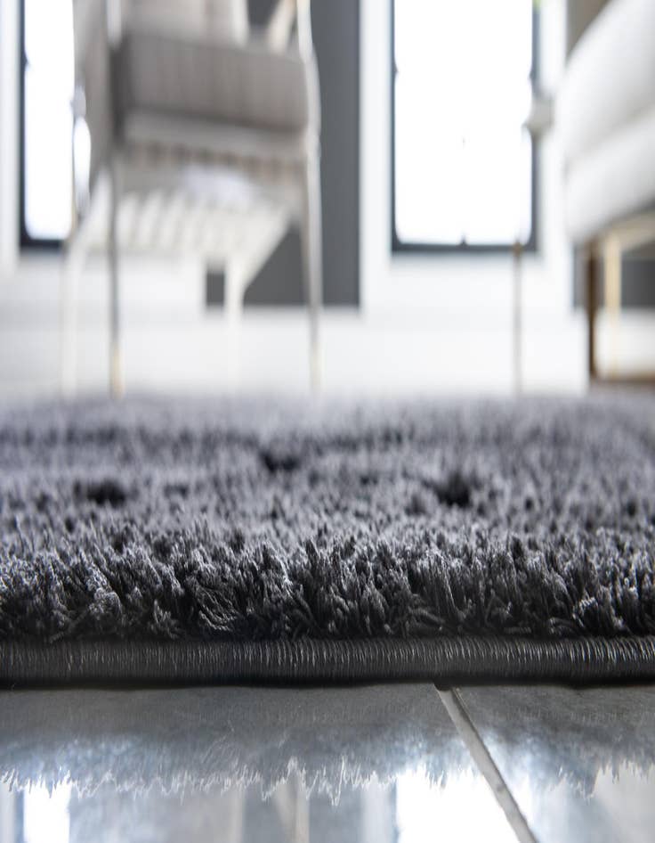 Detail image of 2' x 6' 9 Lattice Shag Runner Rug