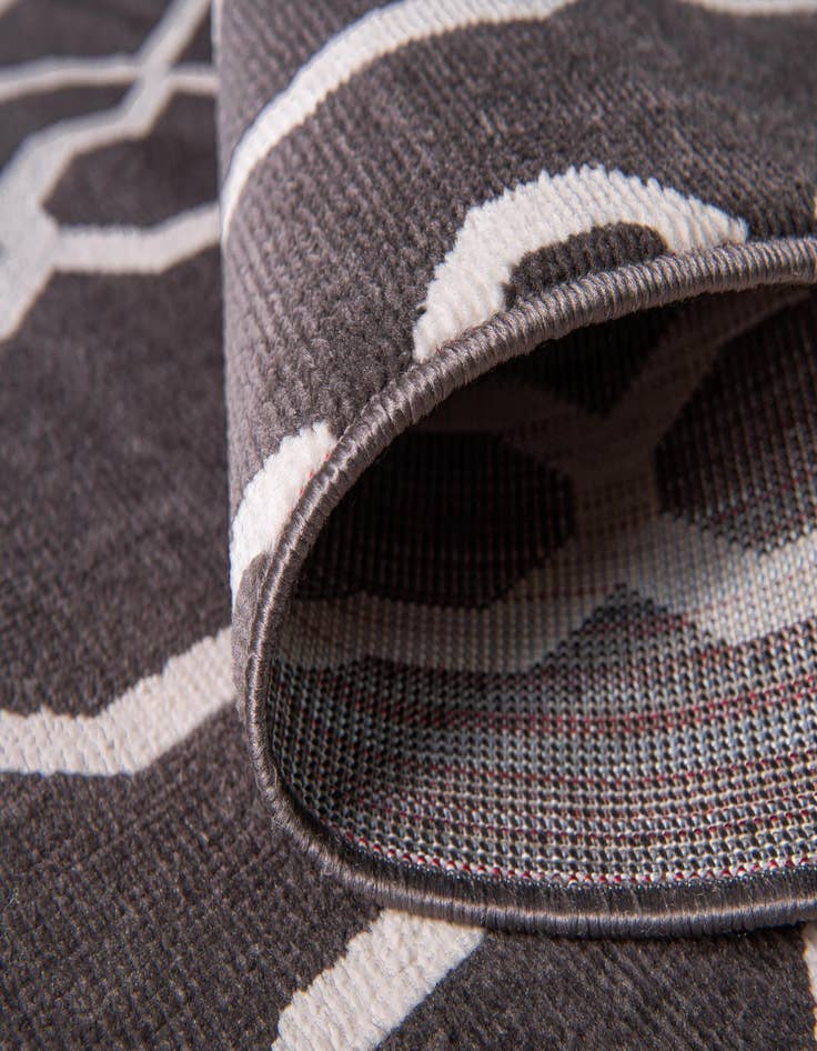 Detail image of 2' 2 x 6'  Washable Oasis Indoor / Outdoor Runner Rug