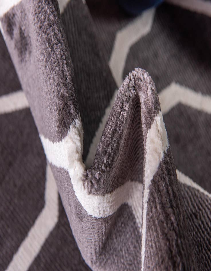 Detail image of 2' 2 x 6'  Washable Oasis Indoor / Outdoor Runner Rug