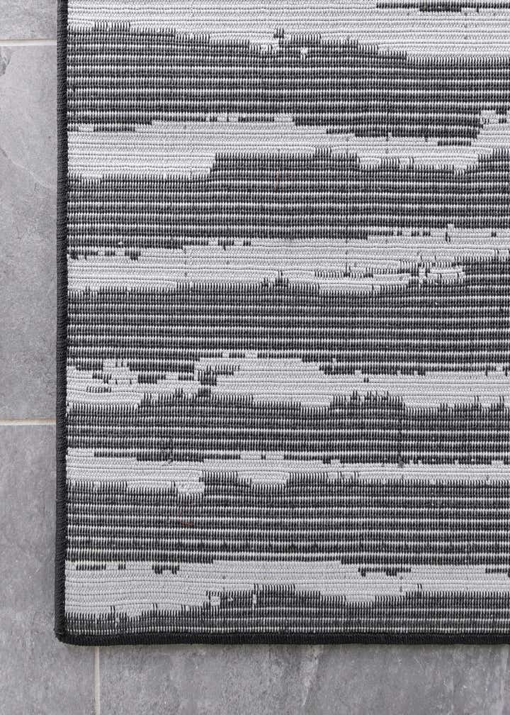 2' x 6' Easy-Clean Sabrina Soto Ola Indoor / Outdoor Runner Rug