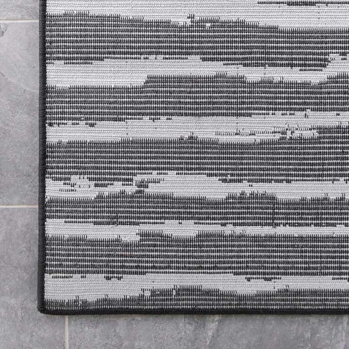 2' x 6' Easy-Clean Sabrina Soto Ola Indoor / Outdoor Runner Rug